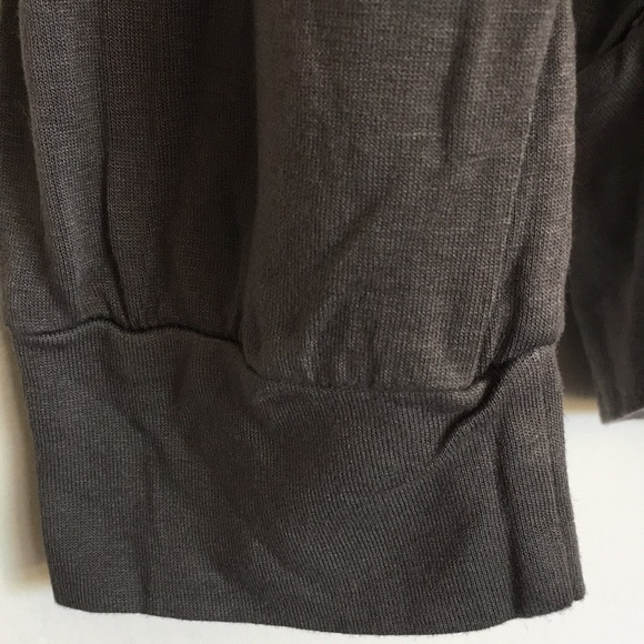 American Eagle Outfitters Hi-Lo Slouchy Hoodie Tee - Picture 7 of 12
